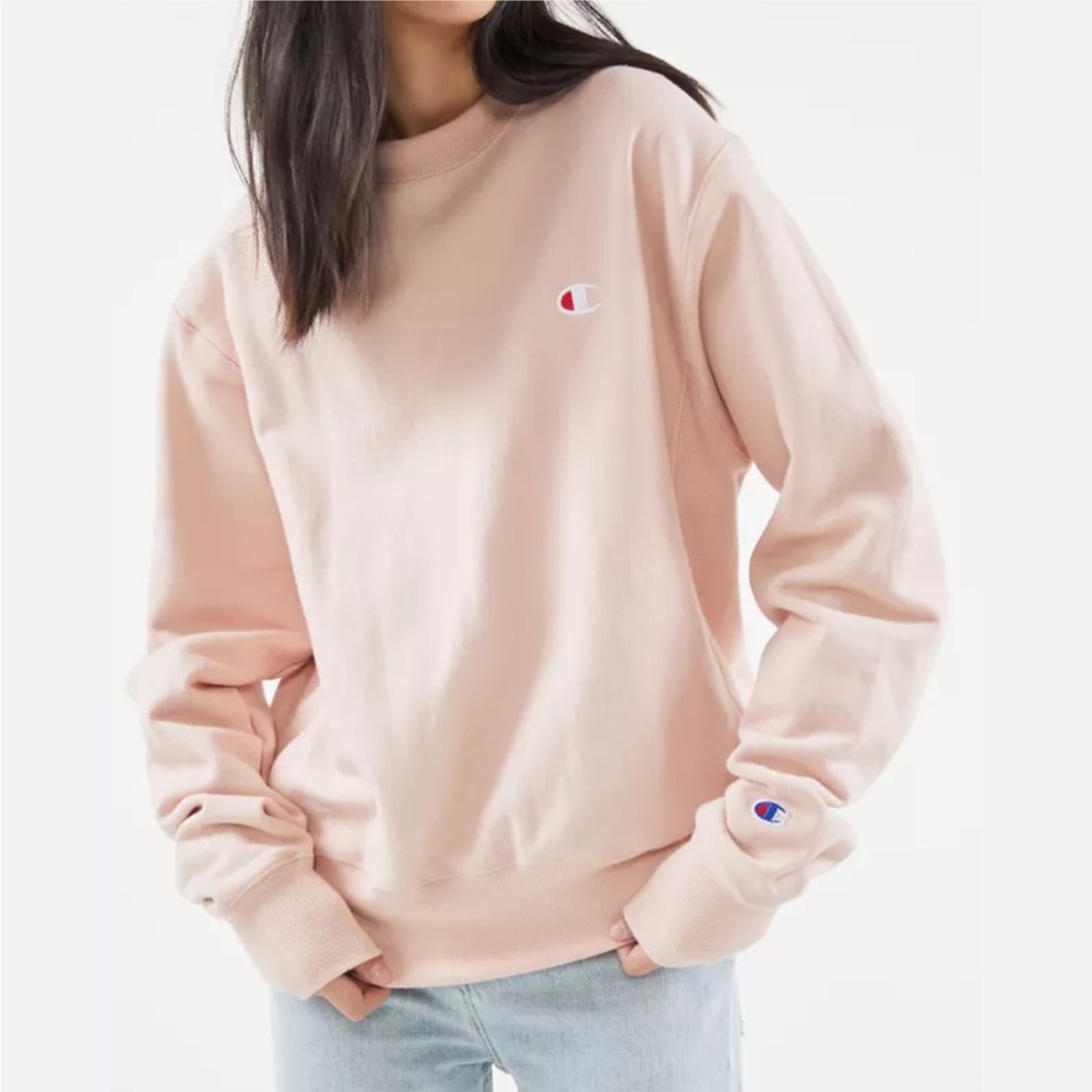 Champion Logo Patch Crew Neck Sweatshirt
